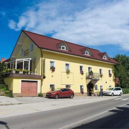 Gostisce Senica Hotel Senovo ภายนอก รูปภาพ