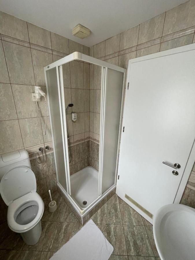 Gostisce Senica Hotel Senovo ภายนอก รูปภาพ
